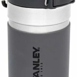 Stanley PMI Stanley The Quick Flip Water Bottle 0,47L - Thermosfles - Lagoon 25 Stanley PMI Stanley The Quick Flip Water Bottle 0,47L - Thermosfles - Lagoon -WMF Shop 379x840 1