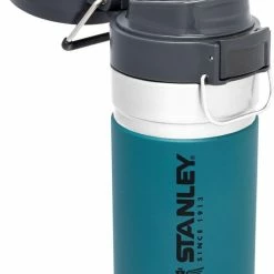 Stanley PMI Stanley The Quick Flip Water Bottle 0,47L - Thermosfles - Lagoon 31 Stanley PMI Stanley The Quick Flip Water Bottle 0,47L - Thermosfles - Lagoon -WMF Shop 531x840