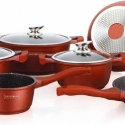 Royalty Line 10-delige Pannenset-- RVS - Gietijzer- Roze 19 Royalty Line 10-delige Pannenset-- RVS - Gietijzer- Roze -WMF Shop 550x248