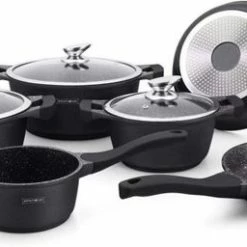 Royalty Line 10-delige Pannenset-- RVS - Gietijzer- Roze 14 Royalty Line 10-delige Pannenset-- RVS - Gietijzer- Roze -WMF Shop 550x256