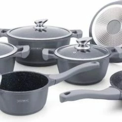 Royalty Line 10-delige Pannenset-- RVS - Gietijzer- Roze 21 Royalty Line 10-delige Pannenset-- RVS - Gietijzer- Roze -WMF Shop 550x258