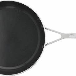 Demeyere Alu Industry 3 Koekenpannenset - Inductie - Pannenset 24 Cm + 28 Cm - Ceraforce Antikleeflaag - PTFE-vrij 12 Demeyere Alu Industry 3 Koekenpannenset - Inductie - Pannenset 24 Cm + 28 Cm - Ceraforce Antikleeflaag - PTFE-vrij -WMF Shop 550x306 4