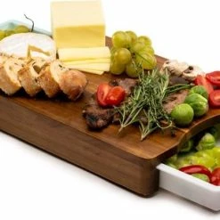 Kristies Kitchen Snijplank Met 2 Opvangbakken Kristie’s Kitchen - Borrelplank - Tapasplank - Antislip - Acacia 22 Kristies Kitchen Snijplank Met 2 Opvangbakken Kristie’s Kitchen - Borrelplank - Tapasplank - Antislip - Acacia -WMF Shop 550x306 7