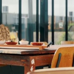 Industrial Living Dienblad - Rechthoek Met Handgreep - Hout 13 Industrial Living Dienblad - Rechthoek Met Handgreep - Hout -WMF Shop 550x309 27