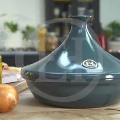 Emile Henry Tajine - Ø32 Cm - Fusain -WMF Shop 550x309 5