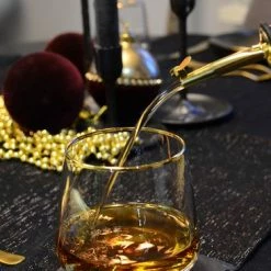 Merkloos Luxe Schenktuit, Fles, Wijn, Schenker, Cocktail, Goud, Olijfolie, Bar Butler, Whiskey, Schenkdop, Keuken, Diner -WMF Shop 550x366 51