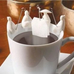 Kikkerland Theetip - Theezakje Houder - Fishermen Design -WMF Shop 550x366 76