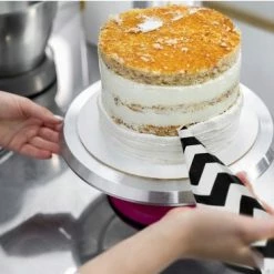 Ariko Slagroom Garneer Spuitzak Met 24 RVS Spuitmondjes – Herbruikbaar – Siliconen Spuit Zak Voor Decoratie Van Patisserie – Taartdecoratie – Rozetjes Opspuiten -WMF Shop 550x367 3