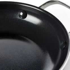 Dagelijkse Kost Keramische Koekenpan Met 2 Grepen - Ø24 Cm - PFAS-vrij 13 Dagelijkse Kost Keramische Koekenpan Met 2 Grepen - Ø24 Cm - PFAS-vrij -WMF Shop 550x384 3