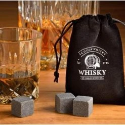 HomeShopXL Luxe Whiskey Glas Cadeauset - Whisky Stones Set - Complete Whiskey Stenen - Cadeau Voor Man - Kado Set - Geschenkset Mannen - Vaderdag -WMF Shop 550x389 2