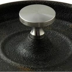 Bergner Masterpro - Mini Stoofpan - Met Serveerplank - Gietijzer -WMF Shop 550x400 3