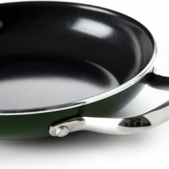 Dagelijkse Kost Keramische Koekenpan Met 2 Grepen - Ø24 Cm - PFAS-vrij 12 Dagelijkse Kost Keramische Koekenpan Met 2 Grepen - Ø24 Cm - PFAS-vrij -WMF Shop 550x410 3