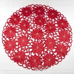 Merkloos Tafelkleed - Kerst - Rood Opengewerkt Met Bloemen - Rond 60 Cm