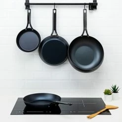 BK Black Steel Wokarang - Wokpan - Ø 30 Cm - Inductie 24 BK Black Steel Wokarang - Wokpan - Ø 30 Cm - Inductie -WMF Shop 550x439 1