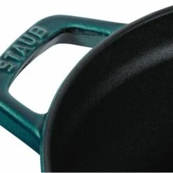 Staub 'La Mer' New Classic Braadpan - 26 CM - Blauw 11 Staub 'La Mer' New Classic Braadpan - 26 CM - Blauw -WMF Shop 550x457