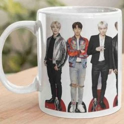 Kimano Mok Bangtan Boys - Popgroep - BTS - Cadeau Voor Fan -WMF Shop 550x480