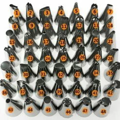 Merkloos Cake Decoration Set 48 Stuks Van Verschillende RVS Spuitmondjes Voor Het Decoreren Van Taarten En Gebak - Icing Piping Nozzles Pastry Tips Set - Cake Decorating Tools Accessoires - Garneerspuit Voor Slagroom, Fondant, Marsepein - Klein Formaat 10 Merkloos Cake Decoration Set 48 Stuks Van Verschillende RVS Spuitmondjes Voor Het Decoreren Van Taarten En Gebak - Icing Piping Nozzles Pastry Tips Set - Cake Decorating Tools Accessoires - Garneerspuit Voor Slagroom, Fondant, Marsepein - Klein Formaat -WMF Shop 550x492 1