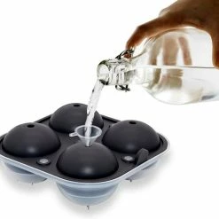 Nevi Silicone Ijsblokjesvorm Met Deksel - Ijsballen Voor Gin Of Whisky - 4 Grote Ronde Ijsballen Ø 6cm - Zwart -WMF Shop 550x498