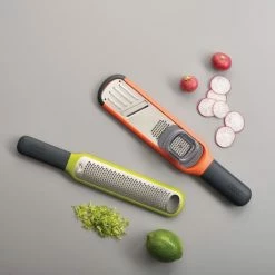 Joseph Joseph Rasp Mini - 2 In 1 - Oranje -WMF Shop 550x528 1