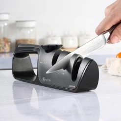 Paudin Verstelbare 3-voudige Messenslijper - Wolfraam En Keramische Slijpsteentjes - Slijper Voor Dubbel- En Enkelzijdig Geslepen Messen -WMF Shop 550x531 1