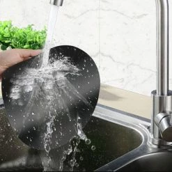 Krumble Teflon BBQ Grill Mat Rond - Geschikt Voor Cadac Skottelbraai - Diameter Van 40cm - Oven Bakmat - Anti-aanbak - Bakmat - Grillmat - Barbecue En Oven Mat - Zwart -WMF Shop 550x550 346