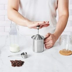 Silberthal - Melkopschuimer - Handmatige Melkopschuimer - 400 Ml - Zilver - Roestvrijstaal - Melkschuimer - Cadeau -WMF Shop 550x550 408