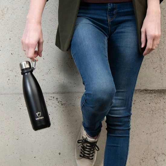 Vatten® Premium RVS Thermosfles - 500 Ml - Mat Zwart - Waterfles Met Rietje - Isoleerfles 7 Vatten® Premium RVS Thermosfles - 500 Ml - Mat Zwart - Waterfles Met Rietje - Isoleerfles - Afbeelding 5