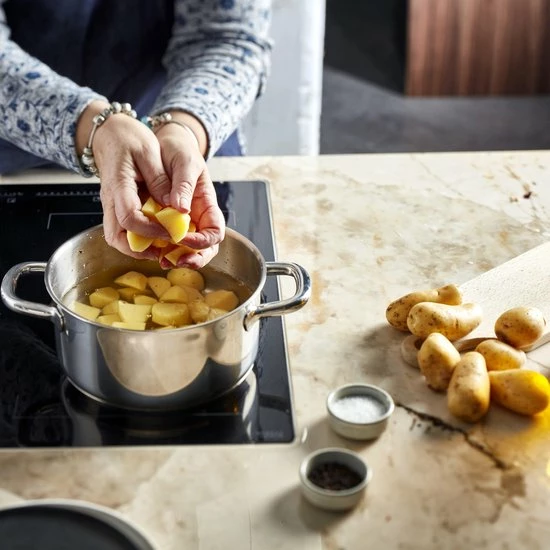 Demeyere Classico 3 Kookpan – Met Deksel – Inductie – RVS – 20 Cm – 3L 7 Demeyere Classico 3 Kookpan – Met Deksel – Inductie – RVS – 20 Cm – 3L - Afbeelding 5