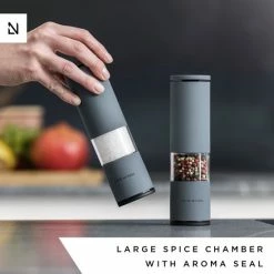 LARS NYSØM Zout- En Pepermolen Set 'Lagom' Nude -WMF Shop 550x550 623