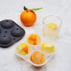 Nevi Silicone Ijsblokjesvorm Met Deksel - Ijsballen Voor Gin Of Whisky - 4 Grote Ronde Ijsballen Ø 6cm - Zwart -WMF Shop 550x550 672