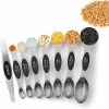 Dappermann | Luxe Magnetische Maatlepel Set Van 8 - Measuring Cups And Spoons - Maatschep RVS - Vast & Vloeibaar -WMF Shop 550x552 1