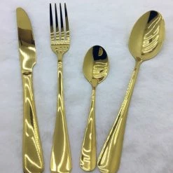 24-delig Luxe Gouden Bestekset - 6-persoons - In Luxe Doos - Product Quality & Satisfaction - Roestvrij Staal - Rondo -WMF Shop 550x570