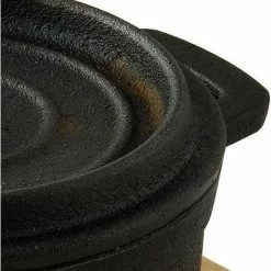 Bergner Masterpro - Mini Stoofpan - Met Serveerplank - Gietijzer -WMF Shop 550x618 2