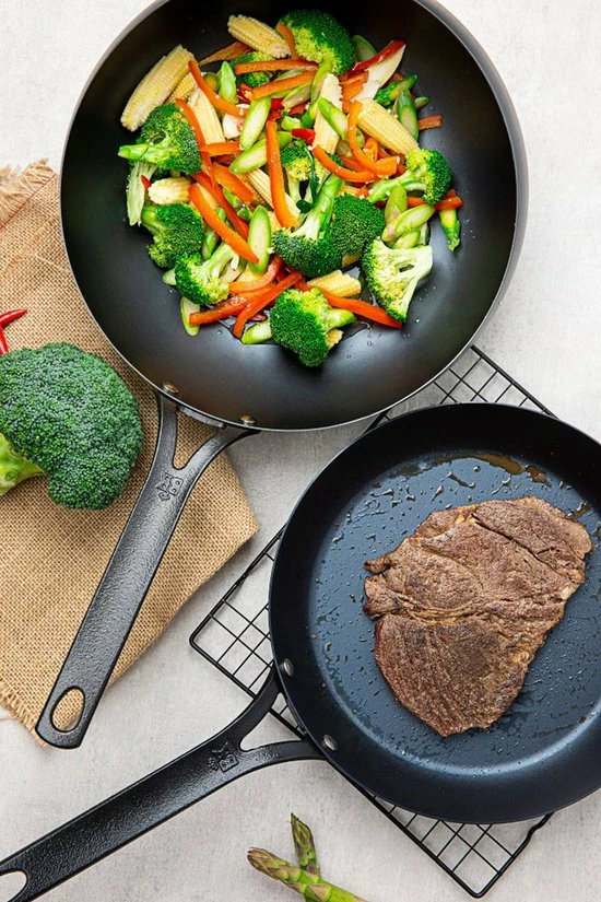 BK Black Steel Wokarang - Wokpan - Ø 30 Cm - Inductie 5 BK Black Steel Wokarang - Wokpan - Ø 30 Cm - Inductie - Afbeelding 3